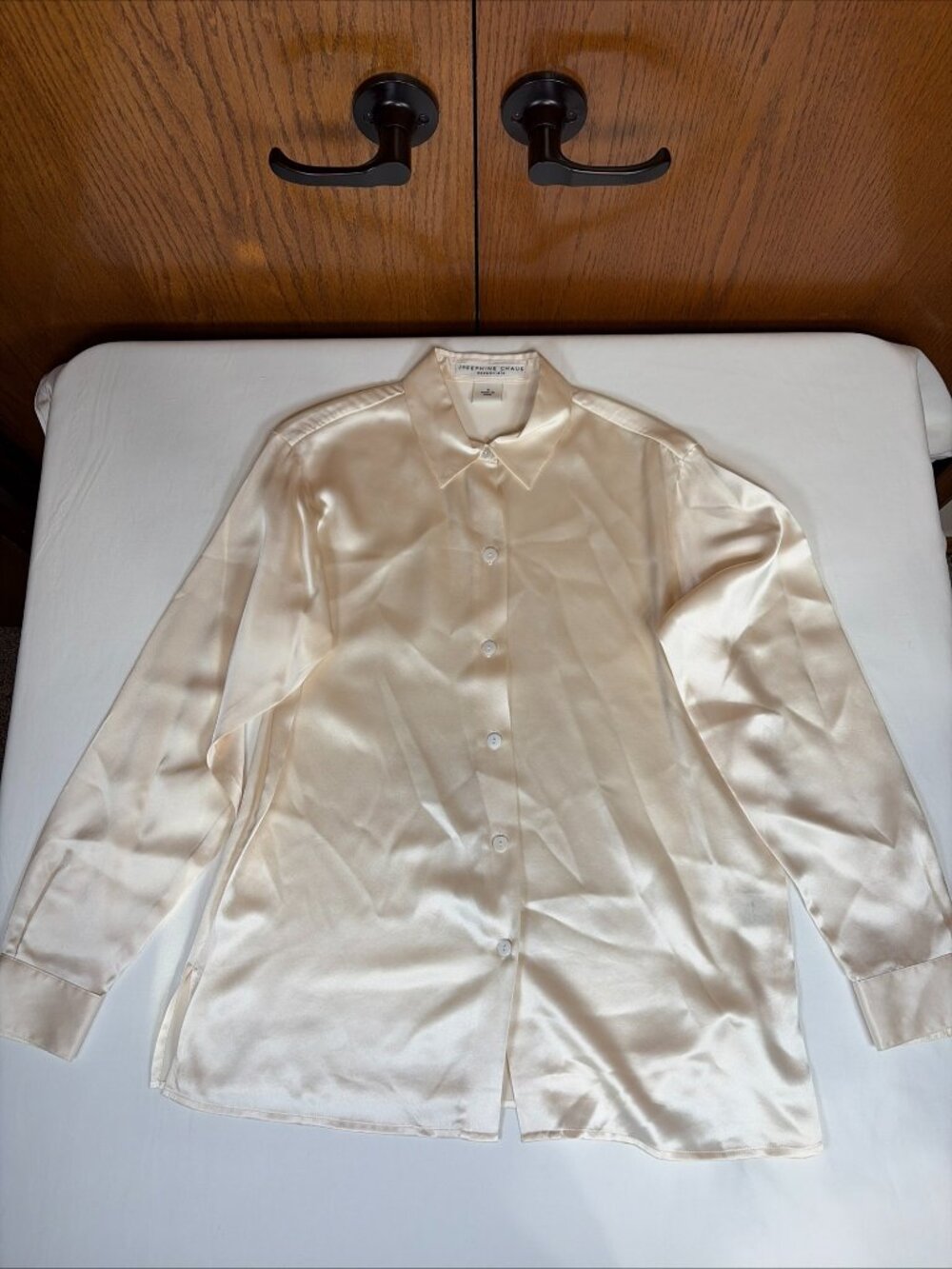 Josephine Chaus Long Sleeve Button Down Shirt Women's 4 Cream